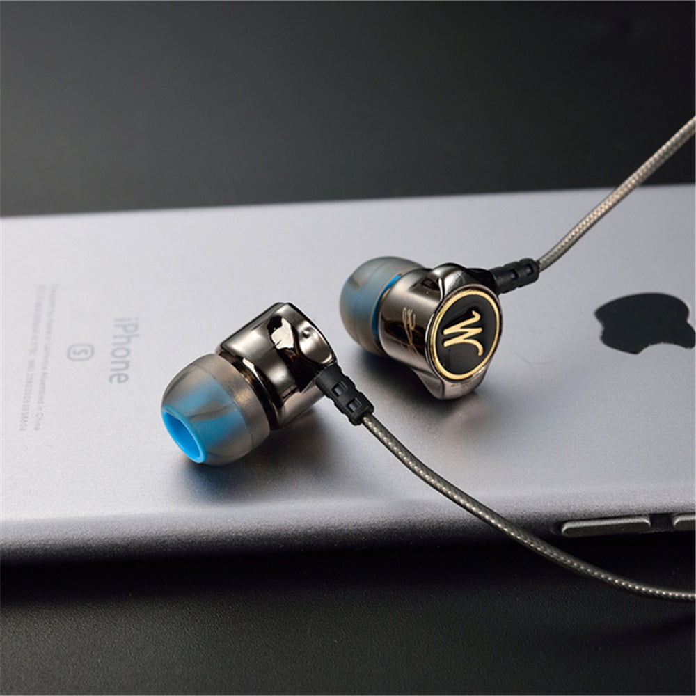 Deep Bass Pro In-Ear Headphones with Mic